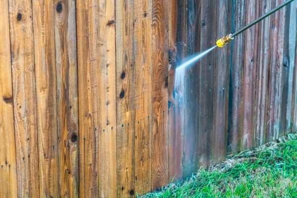 Fence Pressure Washing in Lafayette