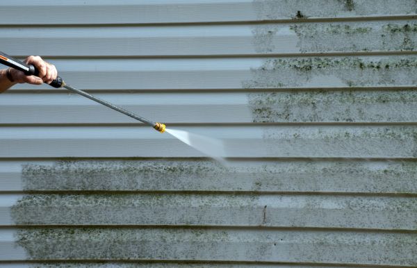 House Pressure Cleaning in Lafayette
