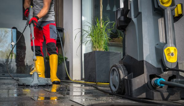 Commercial Pressure Cleaning in Lafayette