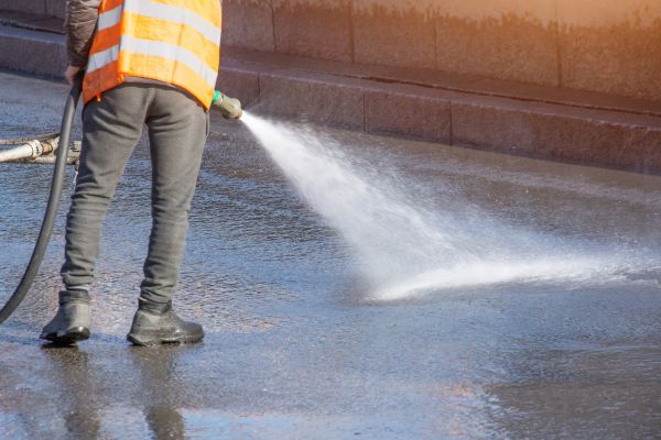 Asphalt Pressure Cleaning in Lafayette