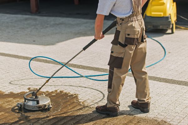 Townhouse Driveway Cleaning in Lafayette