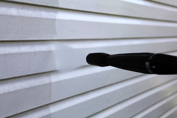 Condo Siding Power Washing in Lafayette