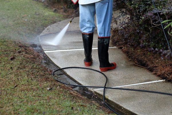 Sidewalk Pressure Cleaning in Lafayette