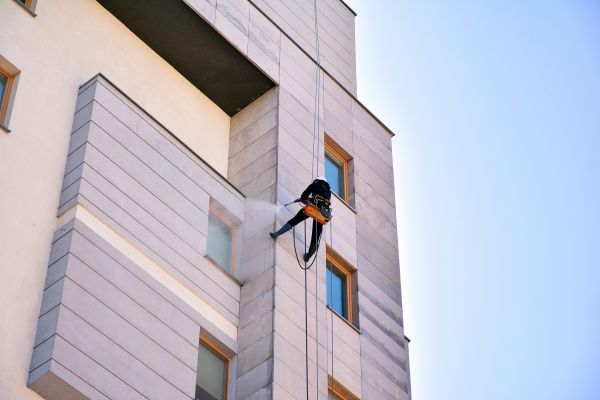 Apartment Pressure Cleaning in Lafayette